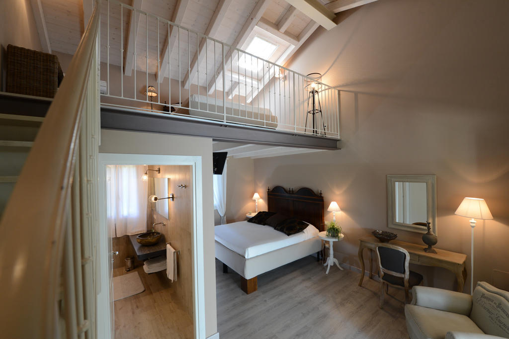 A Casa Di Delia B&B Charming House Sant'Elena di Silea Номер фото